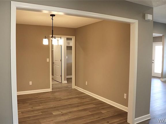 3rd image of 10155 Maxwell Way #1