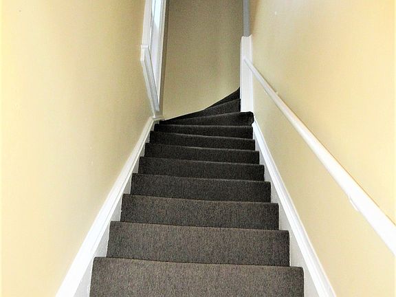 3rd image of 738 S Oakley Blvd #2