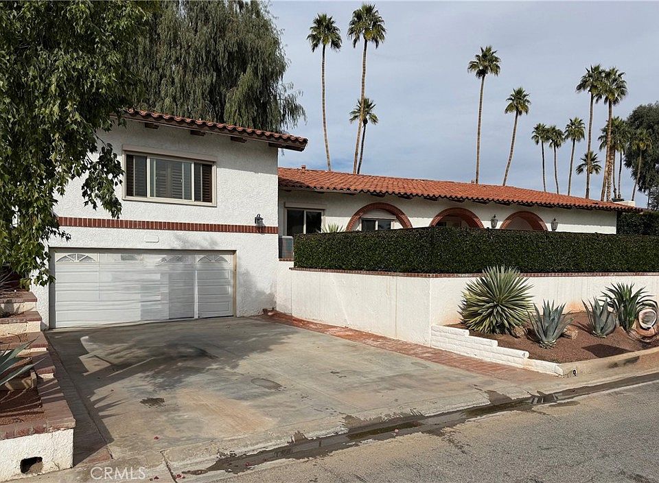 1st image of 49895 Avenida Montero
