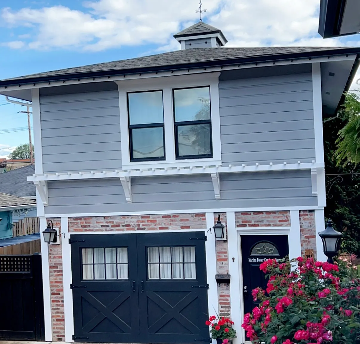 1 bed, 830 sqft, $1,899 — Photo 1