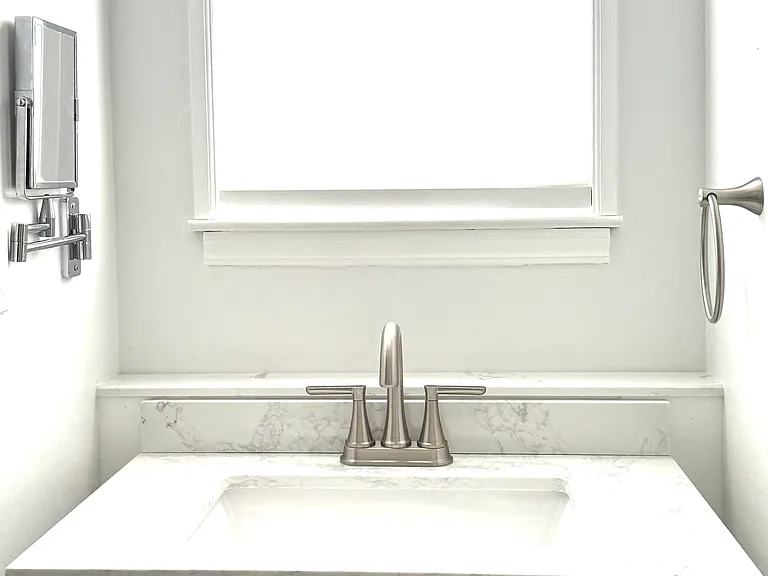 Woodhull Rd — Photo 15