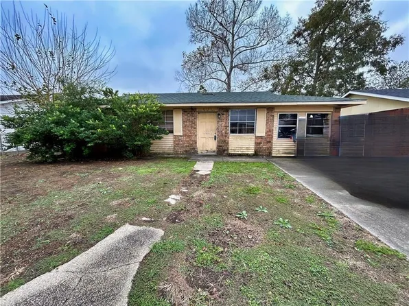 6125 Victorian Dr, Marrero, LA 70072
