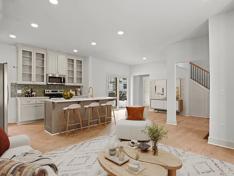 8145 Greystone St — Photo 1