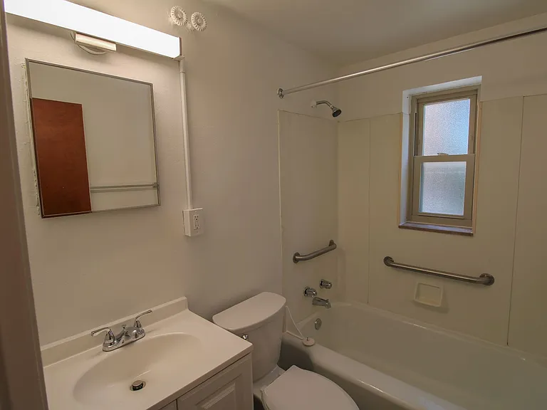 25 Lincoln Ave — Photo 12
