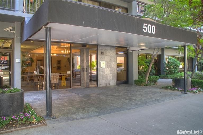 1st image of 500 N St Unit 906