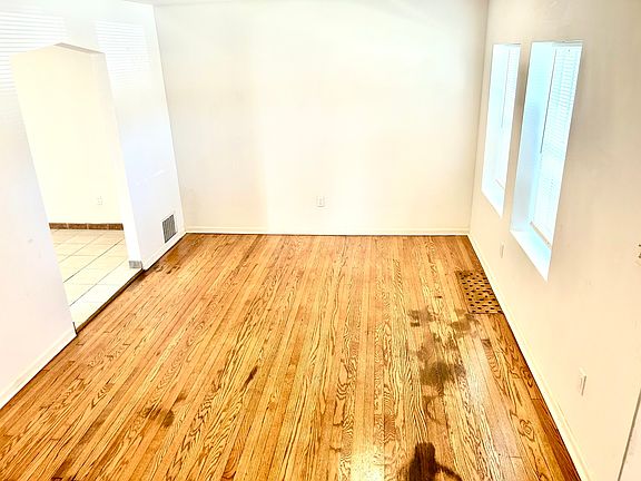 3rd image of 5436 S Millard Ave