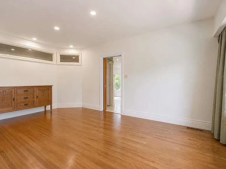 606 Saint Andrews Rd — Photo 8
