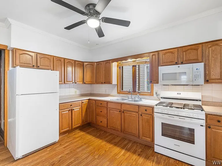 845 Potomac Ave #1 — Photo 8