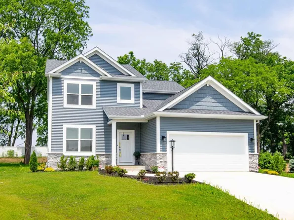 52520 E Trl, South Bend, IN 46628