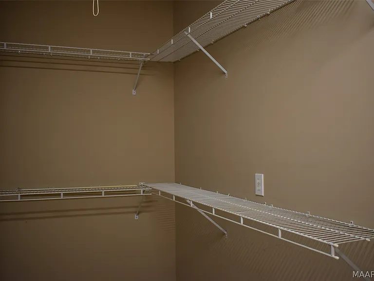 8212 Glynnwood Dr — Photo 31