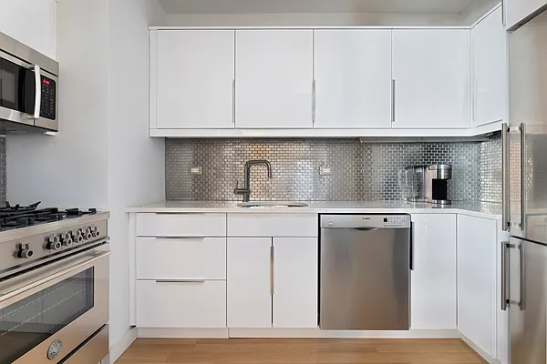 Sold by Douglas Elliman | media 4