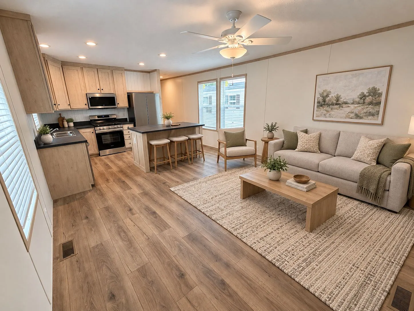Open-Concept Floor Plan! — Photo 3