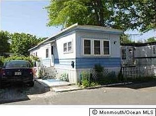 2nd image of 120 1st St