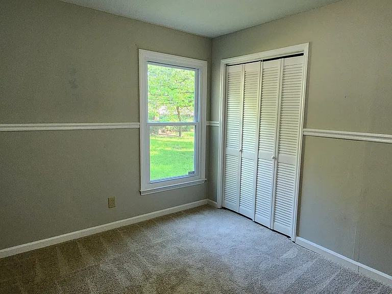 909 Bramblewood Ct — Photo 11