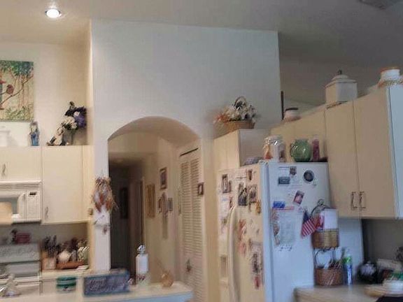 4th image of 11319 Lakeview Dr