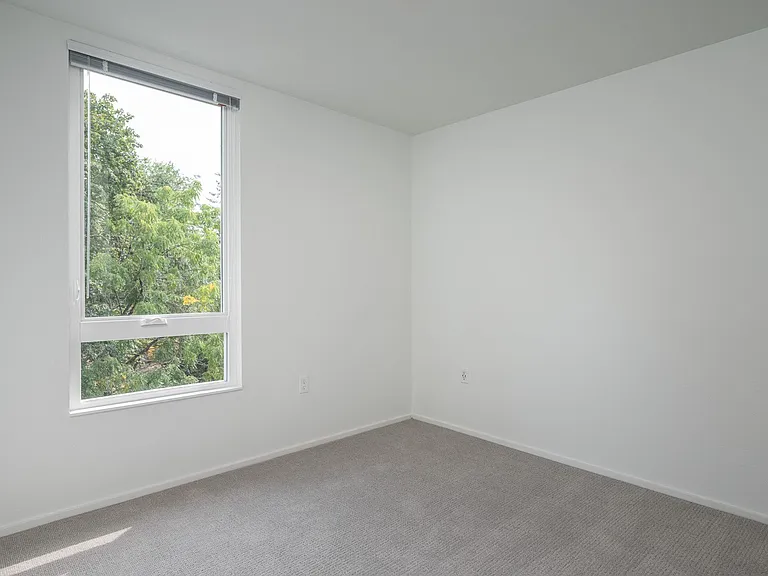 Rockwood Village Apartments — Photo 50