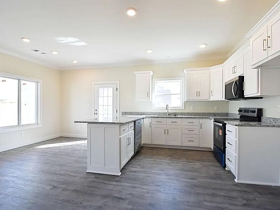 3rd image of 191 Willowbrook Dr #183