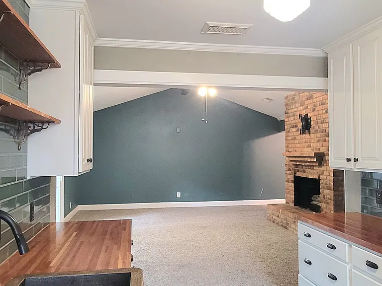 104 Auburn Dr — Photo 11