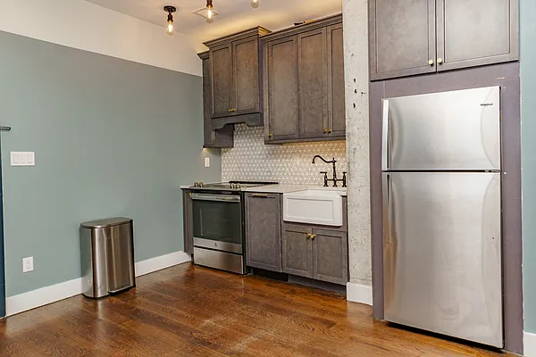 Rented by MySpaceNYC | media 68