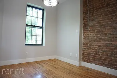 Rented by Rennit Inc.