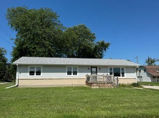 806 14th St, Nevada, IA 50201
