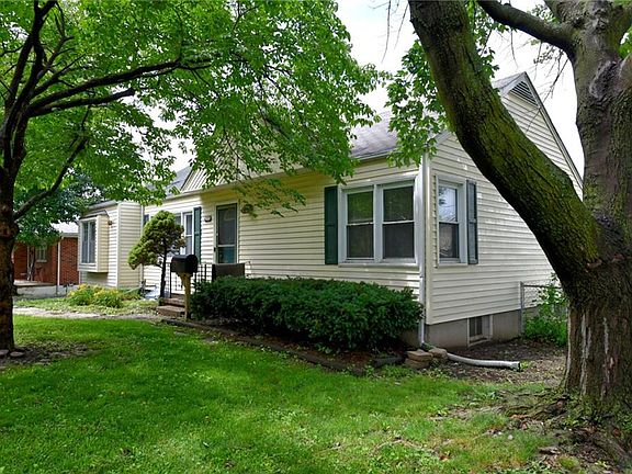 3rd image of 9604 E 32nd St S