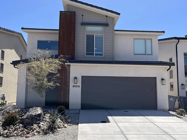 4104 Phobos Ln — Photo 2