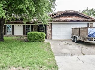 719 E Williamsburg Mnr, Arlington, TX 76014