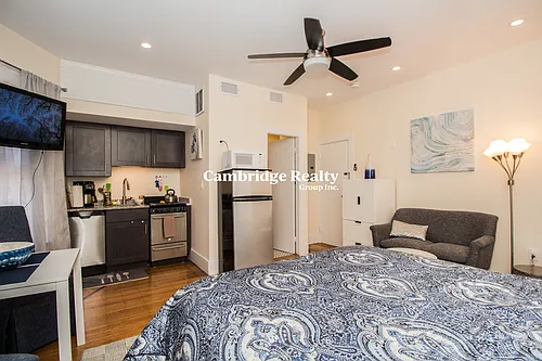 14 Chiswick Rd Photo 1