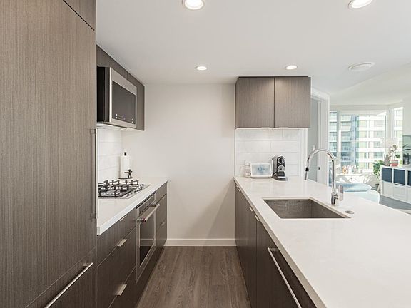 3rd image of 8189 Cambie St #2907