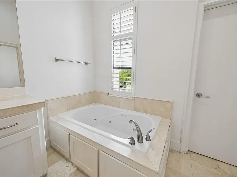 6906 Sewanee St — Photo 19