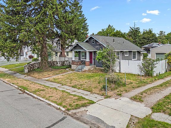 3rd image of 1923 E Courtland Ave