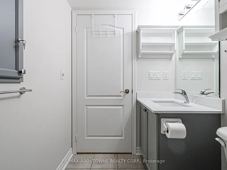 350 Princess Royal Dr #1002 — Photo 22
