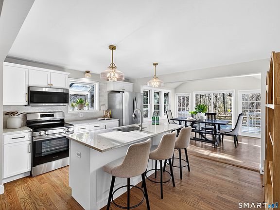 3rd image of 90 Slocum Road