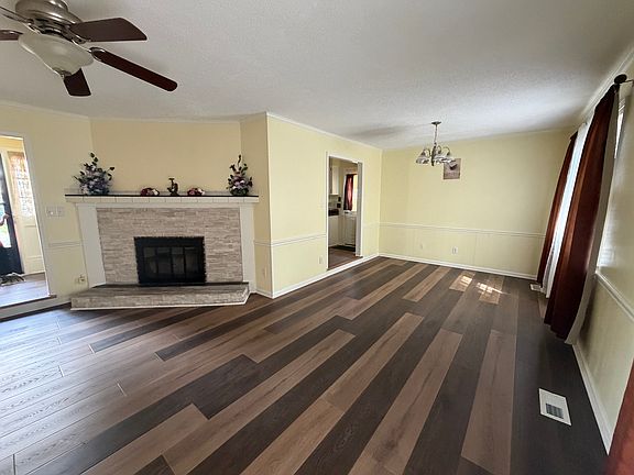 2nd image of 3716 Dusty Ln