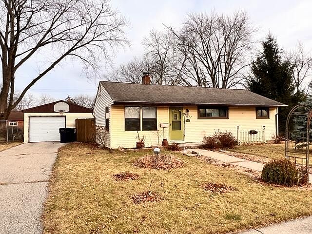 1st image of 1400 Macarthur Dr