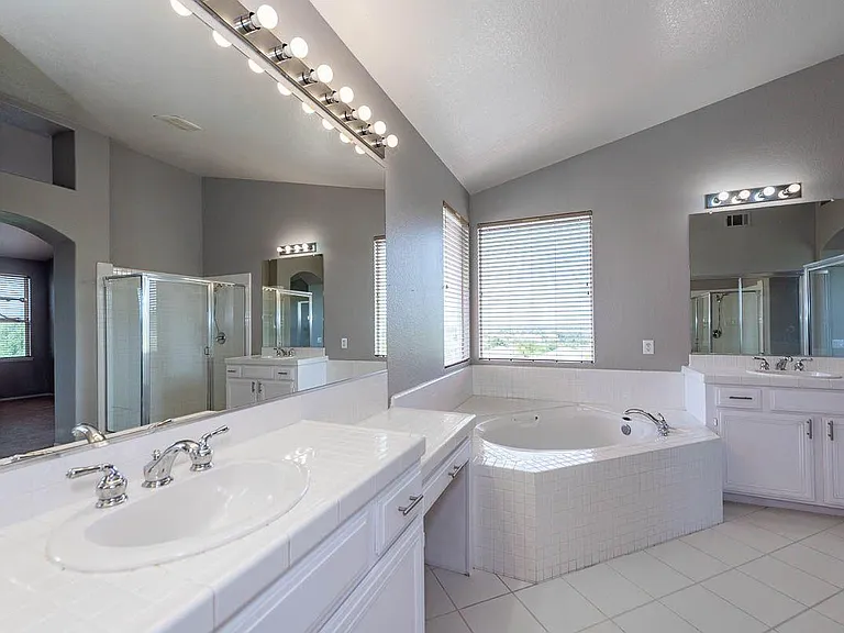 11134 Tampere Ct — Photo 17