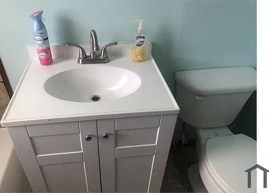 4 bed, $1,200 — Photo 2