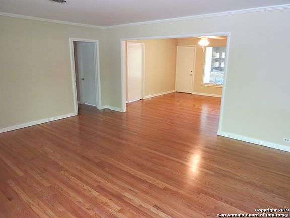 4th image of 211 Linda Dr