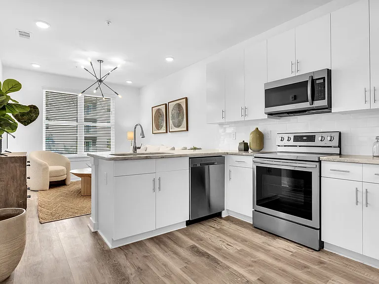525 Parkway Dr NE #116 — Photo 13