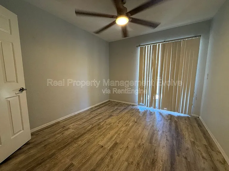1720 E Thunderbird Rd #1062 — Photo 12