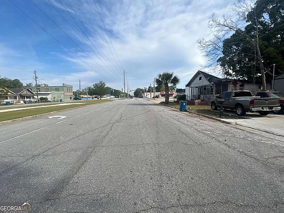 5th image of 1414 Martin Luther King Jr Blvd