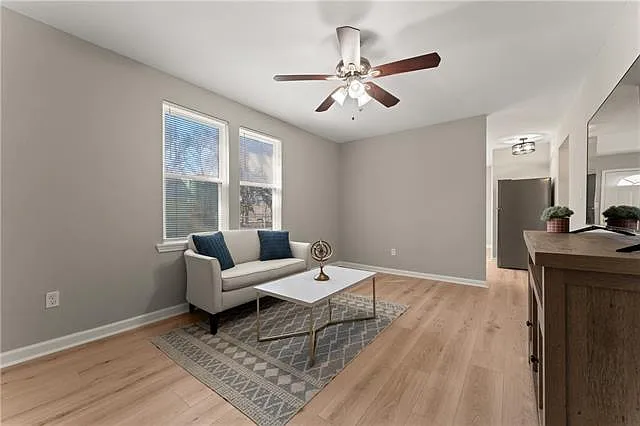 2 bed, 1.0 bath, 780 sqft, $1,850 — Photo 4