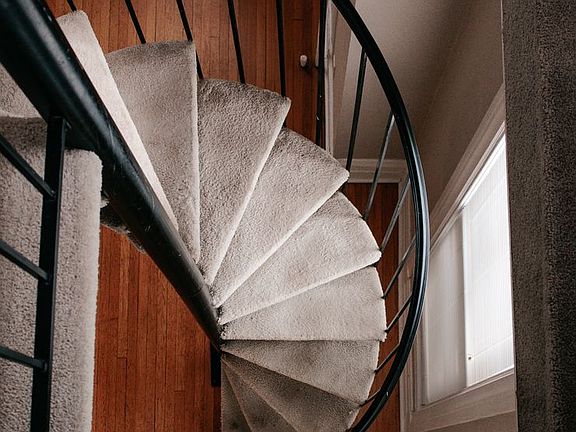 5th image of 2121 Colfax Ave S #4