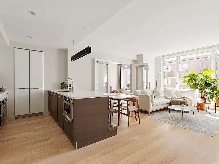 22 N 6th St #4P — Photo 1