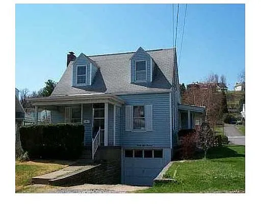 2100 Gordon St photo 1