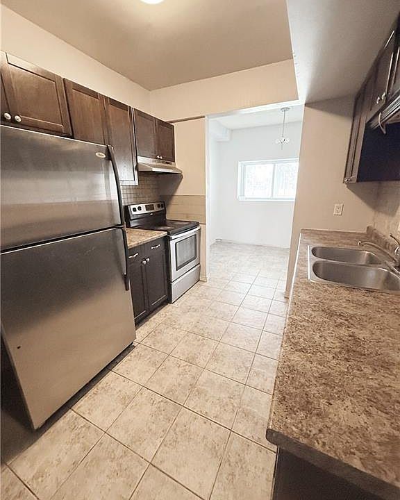 1st image of 283 Fairway Rd N #90
