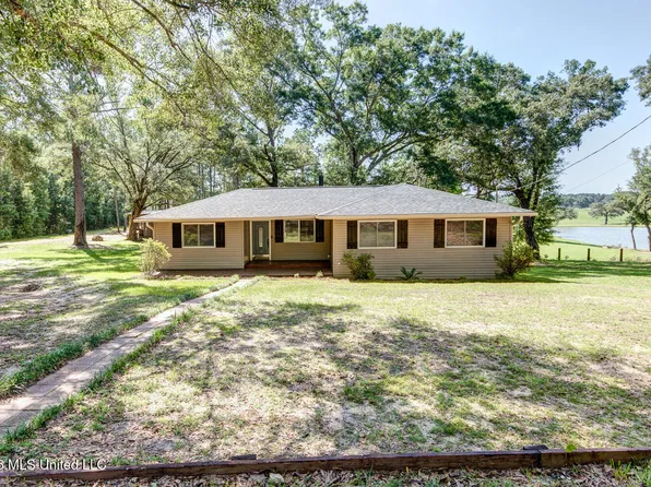152 McCastile Rd, Carriere, MS 39426