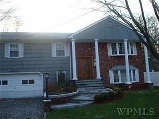 2nd image of 203 Beverly Rd