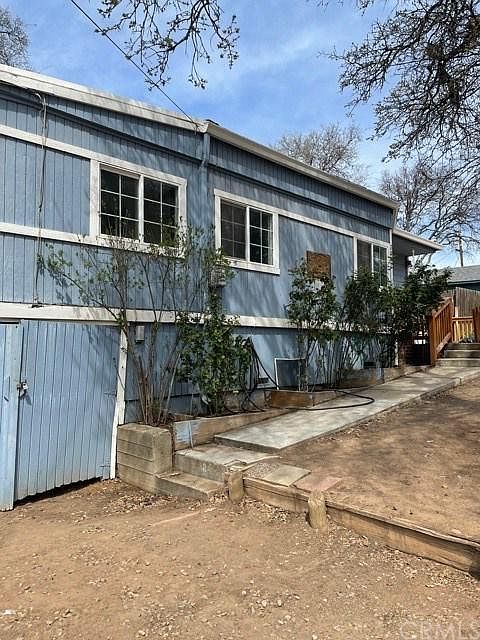 2nd image of 3991 Mullen Ave